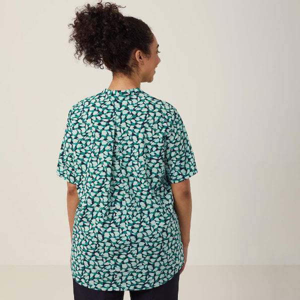Anti-Bacterial Polyester Petal Print Short Sleeve Tunic - CATUHU